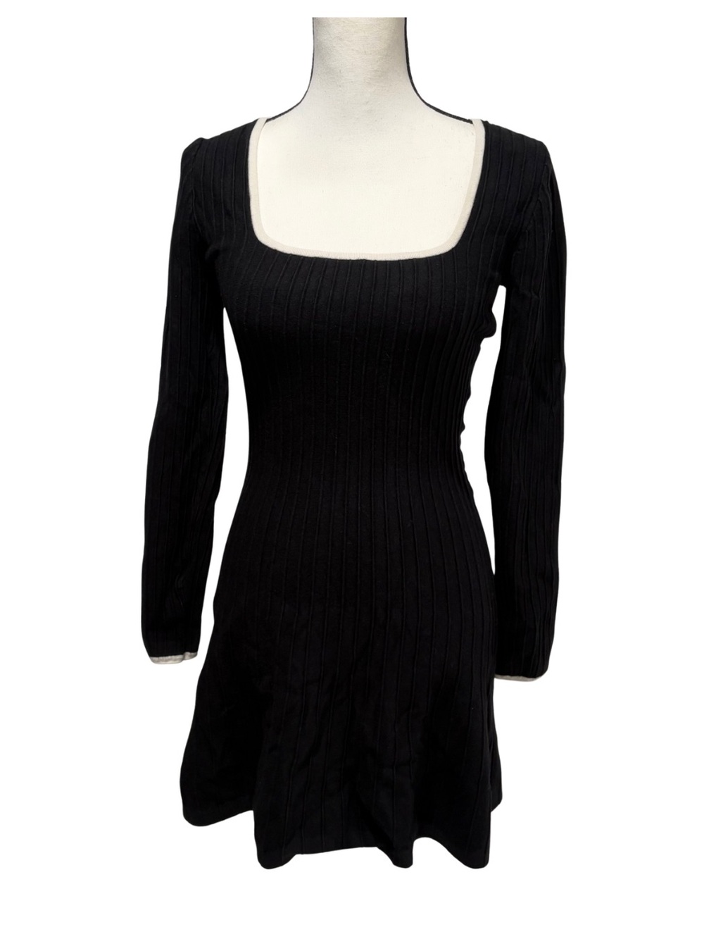 Lulus Black Ribbed Knit Fit and Flair  Long Sleeve Skater‎ Dress Size M